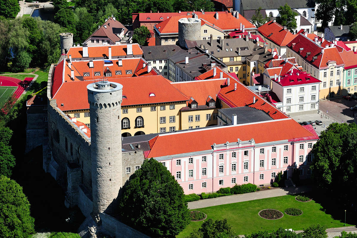 Castillo de Toompea - Tallinn | Secret World Trip Planner
