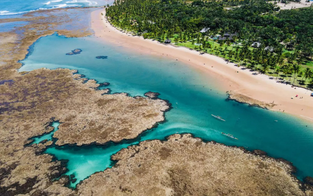 Пляж Тайпу-де-Фора - Taipús de fora | Secret World Trip Planner
