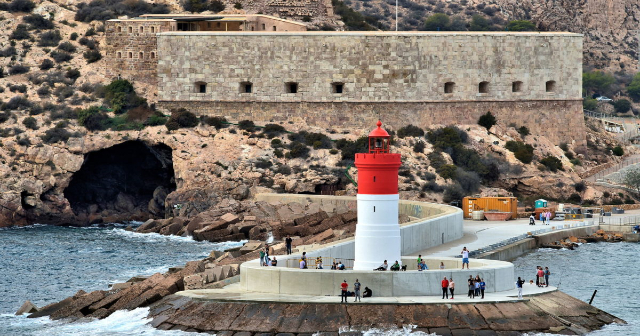 Kerstfort en vuurtoren - Cartagena | Secret World Trip Planner