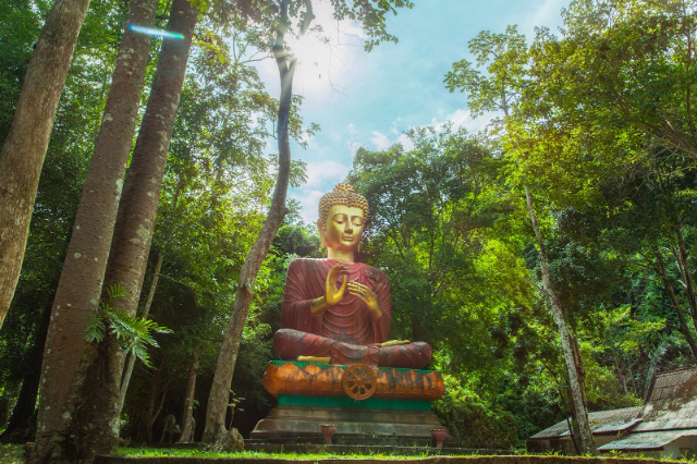왓 탐 타판 - Tambon Tham Nam Phut | Secret World Trip Planner