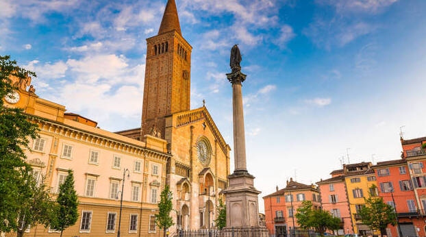 Katedra lub Duomo Piacenza - Piacenza | Secret World Trip Planner