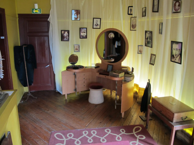 Muzeum Le Clos Lupin - Étretat | Secret World Trip Planner