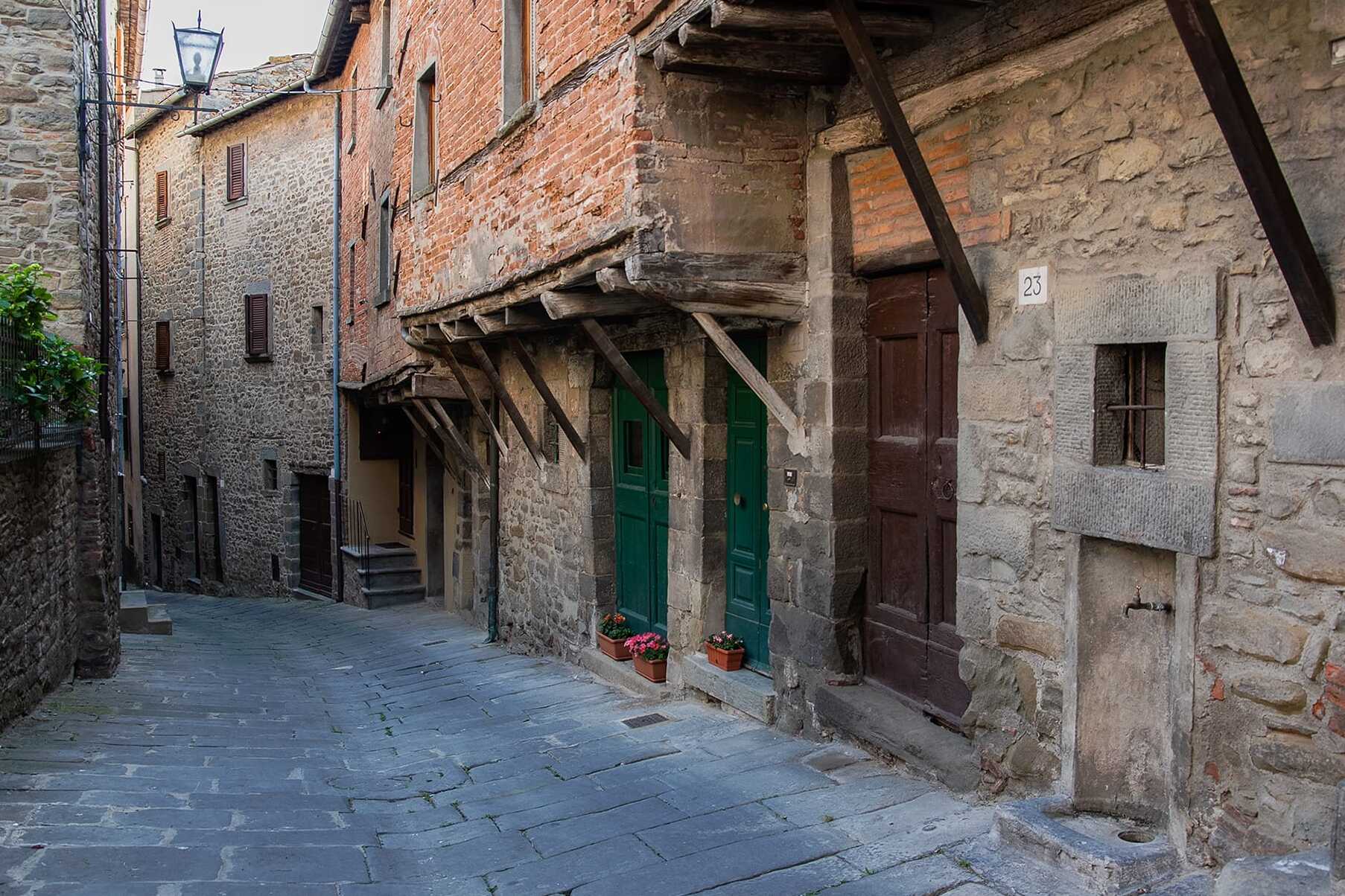 Allee Jannelli - Cortona | Secret World Trip Planner