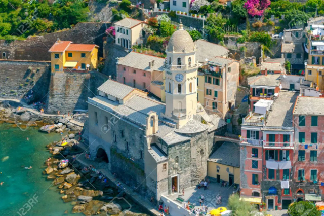 Iglesia de Santa Margarita de Antioquía - Vernazza | Secret World Trip Planner