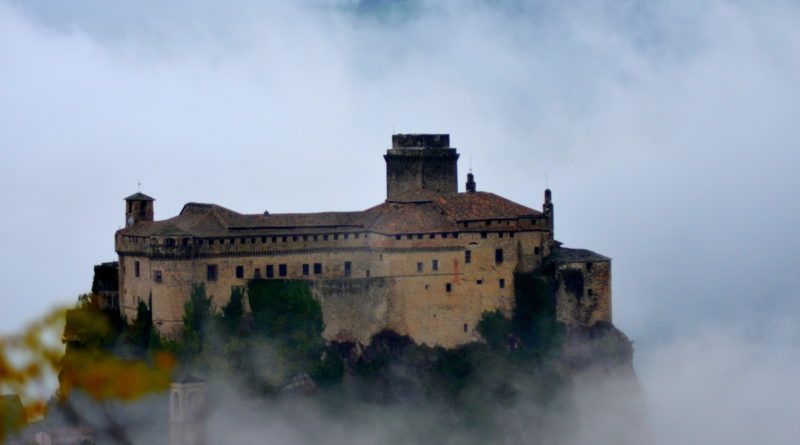 Kasteel Bardi - Ceno Vallei - Bardi | Secret World Trip Planner