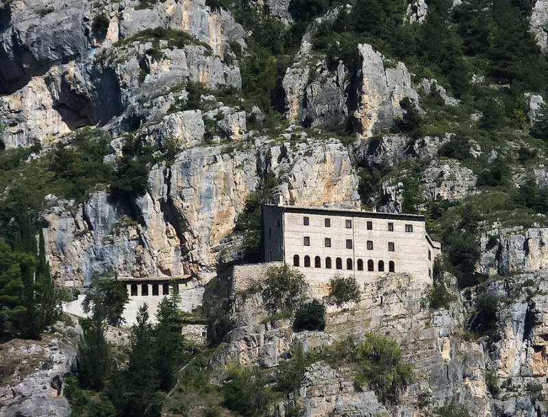 Eremo celestiniano di Sant'Onofrio al Morrone - Sulmona | Secret World Trip Planner