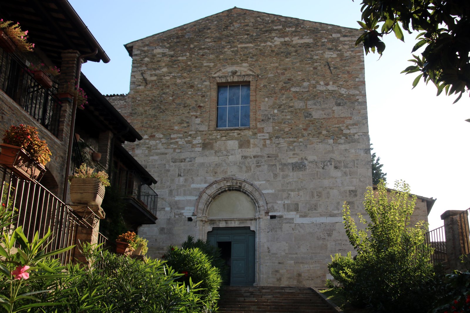 Kirche des Heiligen Franziskus - Bevagna | Secret World Trip Planner