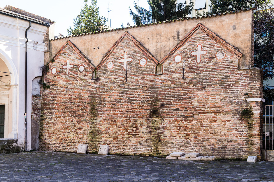 Mur de Droctulfo - Ravenna | Secret World Trip Planner