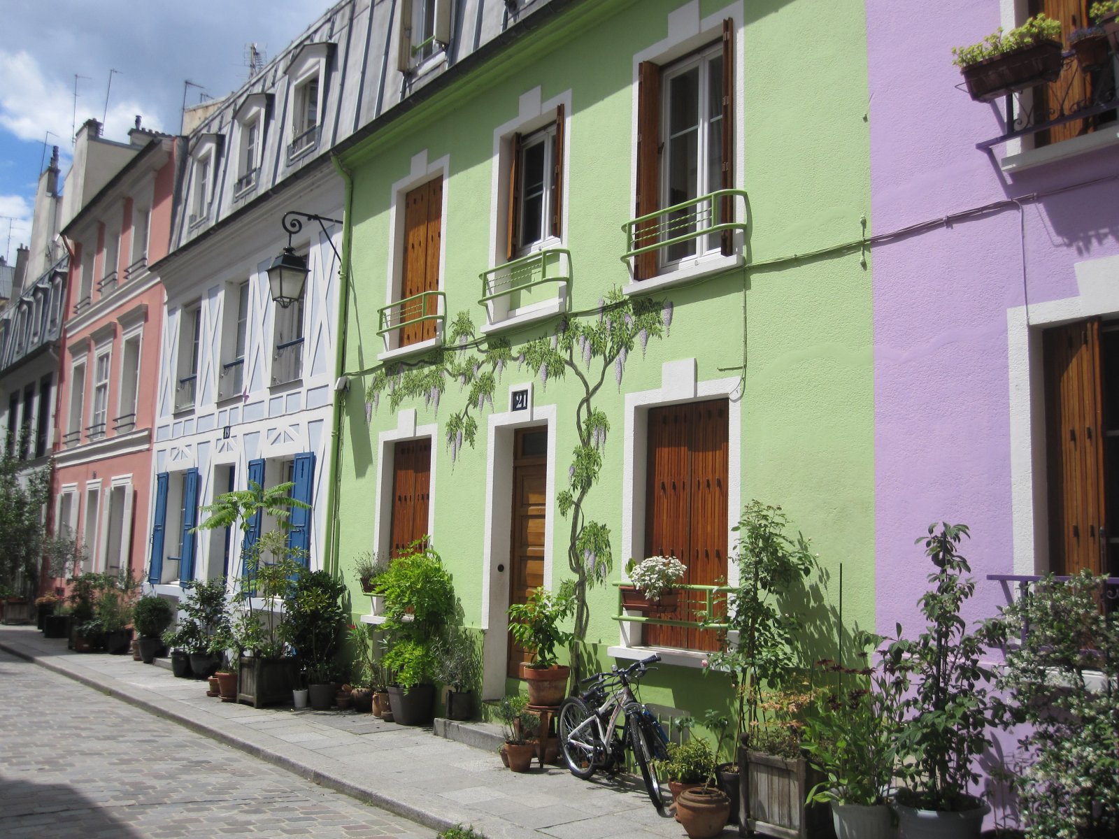 Unknown Paris: Rue Crémieux - Paris | Secret World Trip Planner