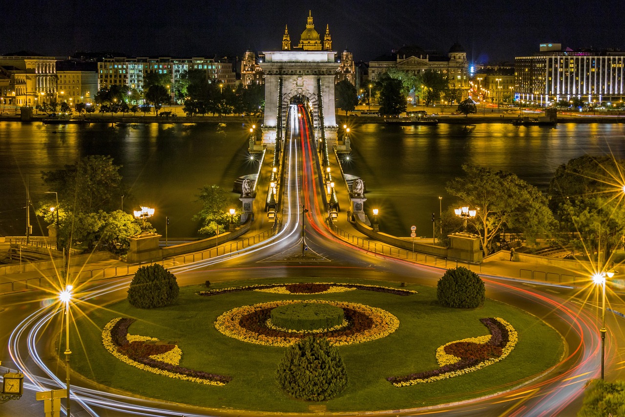 부다페스트/굴바바 거리 - Budapest | Secret World Trip Planner