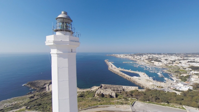 Le phare de Santa Maria di Leuca - Leuca | Secret World Trip Planner