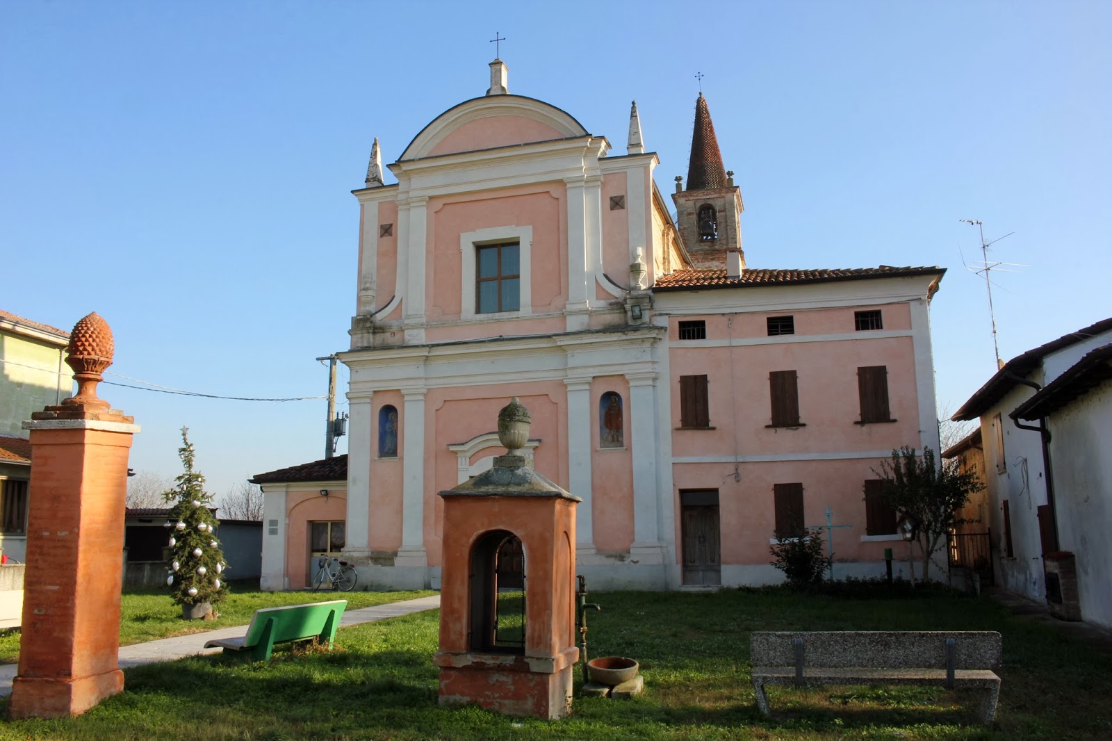 As nascentes milagrosas do Santuário de San Rocco - Ardola | Secret World Trip Planner