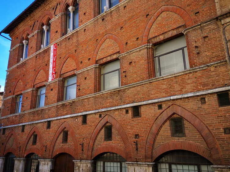 Das Stadtmuseum ist seit 1957 im Palazzo Neri Orselli untergebracht. Eines der seltensten Beispiele für - Montepulciano | Secret World Trip Planner