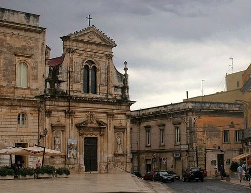 Chiesa di San Francesco di Assisi - Ostuni | Secret World Trip Planner