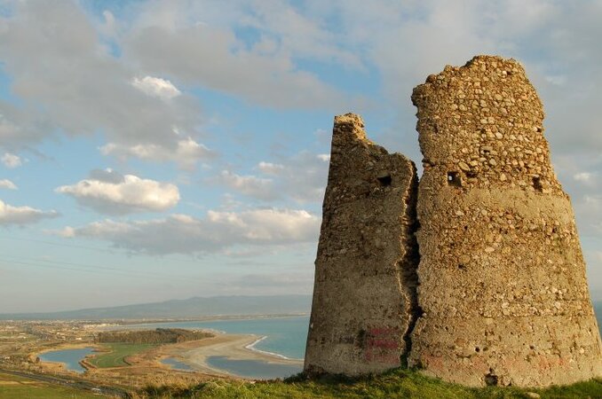 Capo Suvero Tower in Gizzeria - Capo Suvero | Secret World Trip Planner