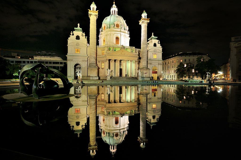 Карлскирхе - Vienna | Secret World Trip Planner