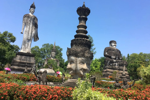 Parque do Buda Sala Keoku - Wat That | Secret World Trip Planner