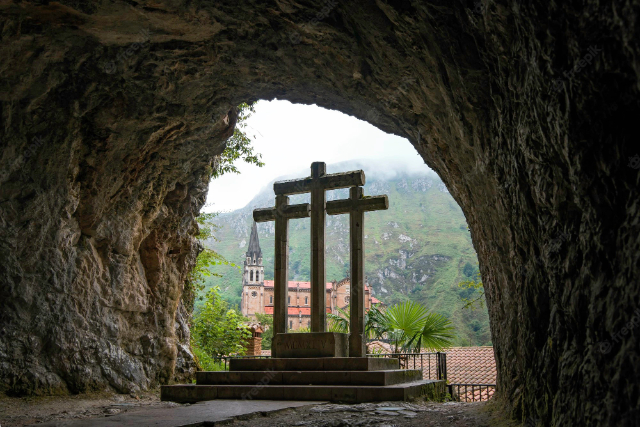Heiligdom van Covadonga - Covadonga | Secret World Trip Planner