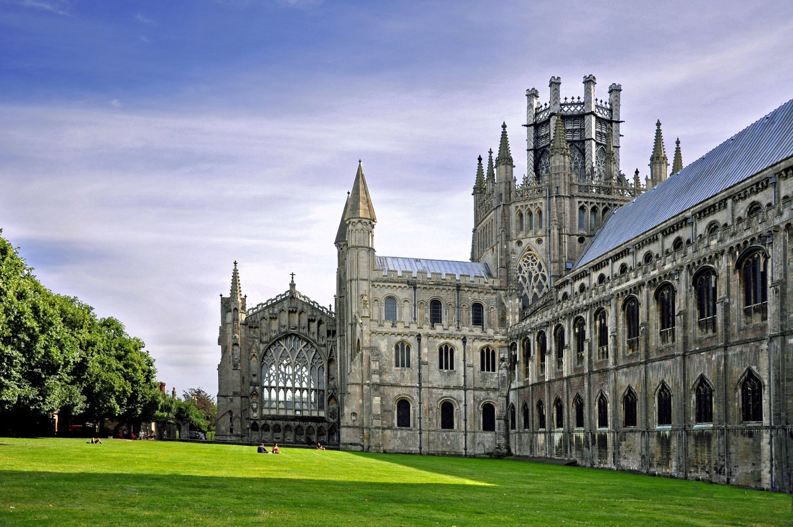 엘리 성당 - The College | Secret World Trip Planner