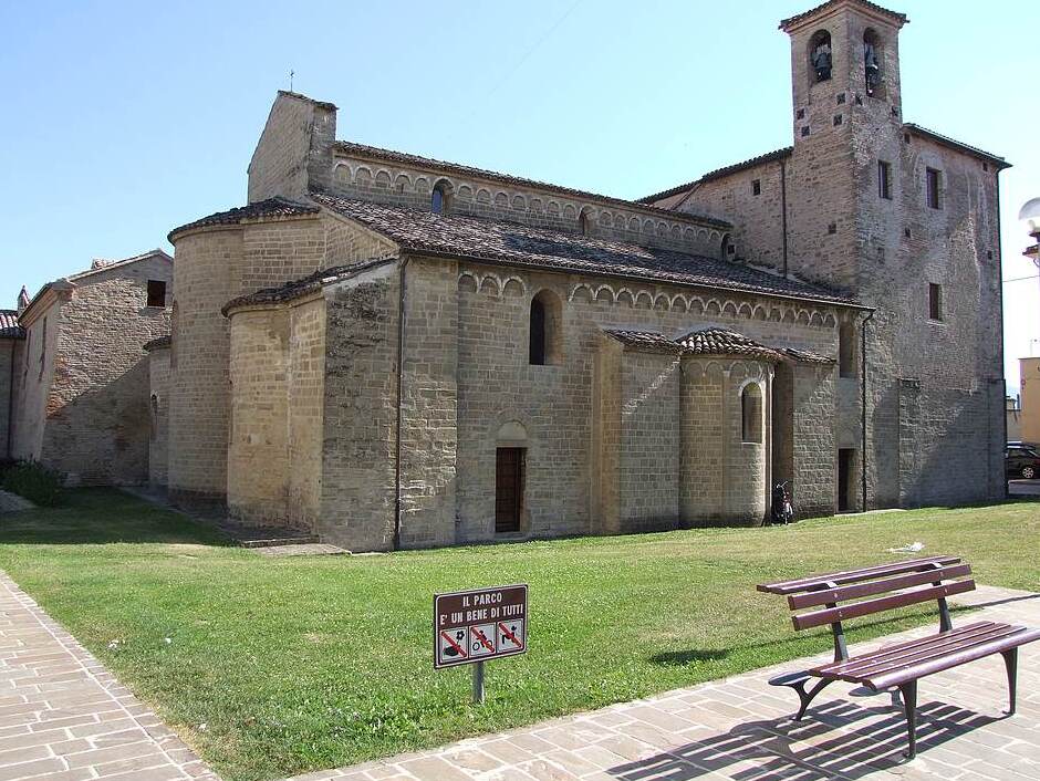 Abtei von Santa Maria delle Moie - Maiolati Spontini | Secret World Trip Planner