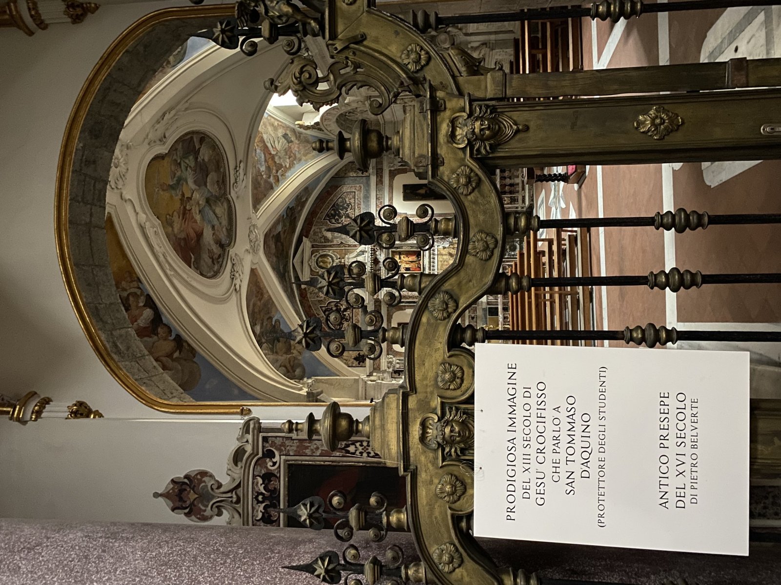 Zakrystia Bazyliki Św. Domenico Maggiore - Napoli | Secret World Trip Planner