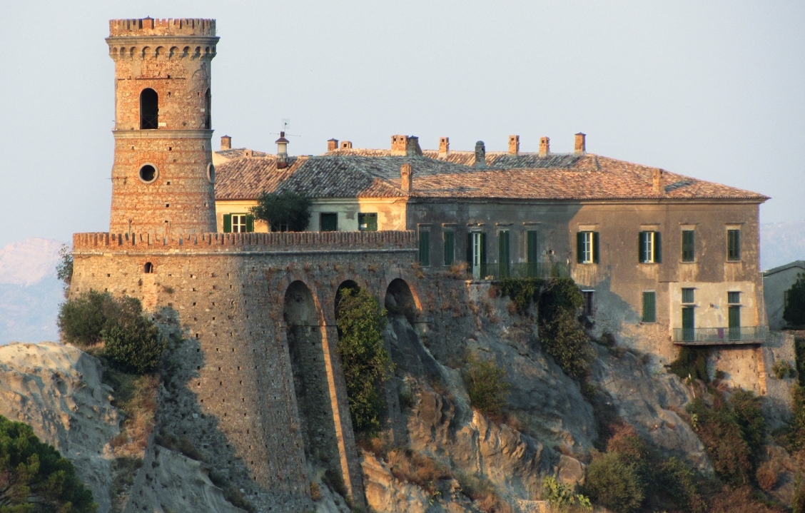 The Castle of Barracco - Caccuri | Secret World Trip Planner