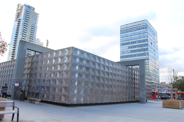 Het Michael Faraday Monument - Elephant and Castle | Secret World Trip Planner