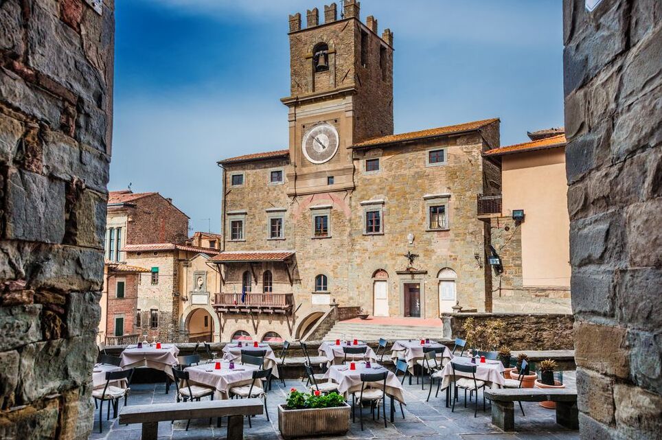 タウンホール - Cortona | Secret World Trip Planner