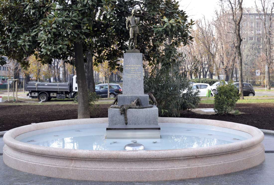 Fontein in Pinocchio — Milano