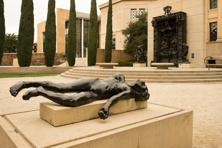 A obra-prima de Auguste Rodin os portões do inferno — Palo Alto