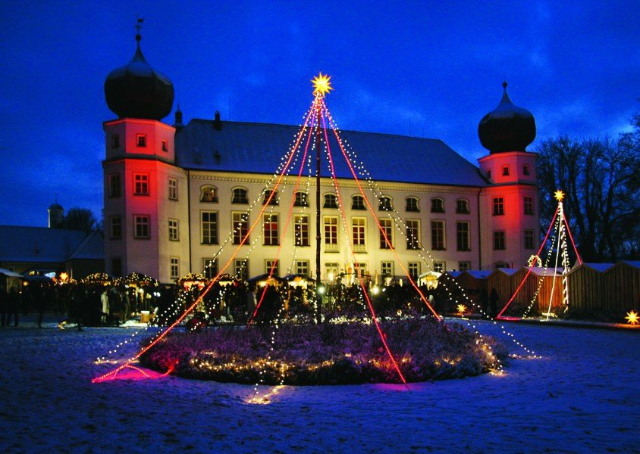 Kerstmis op kasteel Tüßling - Tüßling | Secret World Trip Planner