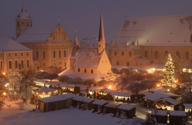 Kerstmis op kasteel Tüßling - Tüßling | Secret World Trip Planner