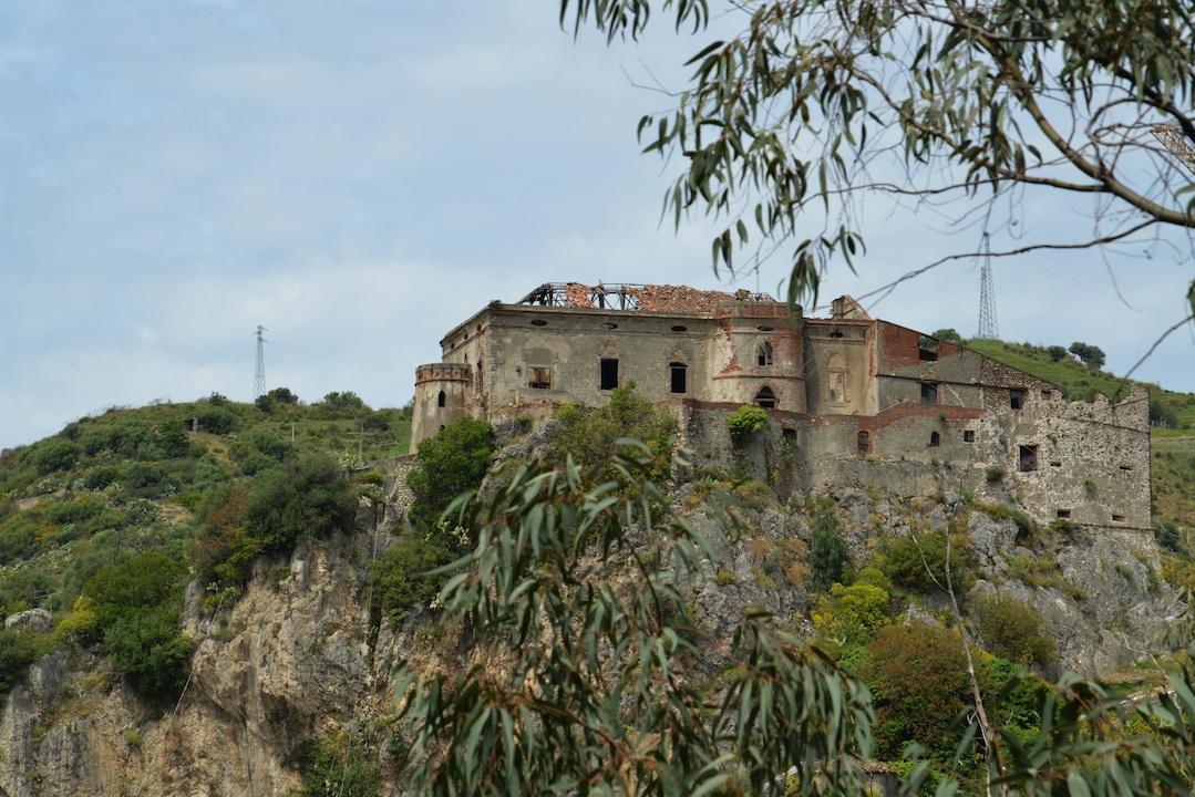 Kasteel van Palizzi - Palizzi | Secret World Trip Planner