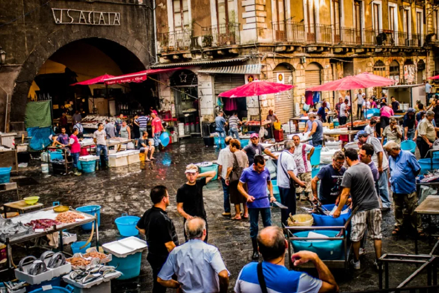 Sklep rybny - Catania | Secret World Trip Planner