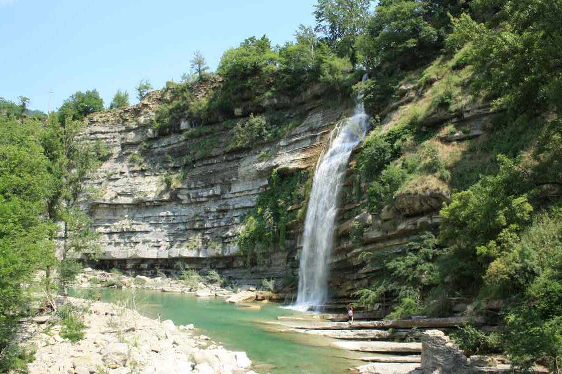 Cascata di Moraduccio - Moraduccio | Secret World Trip Planner