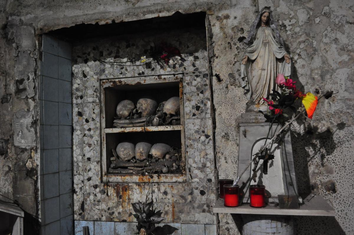 Kerk van Santa Maria delle Anime del Purgatorio in Arco - Napoli | Secret World Trip Planner