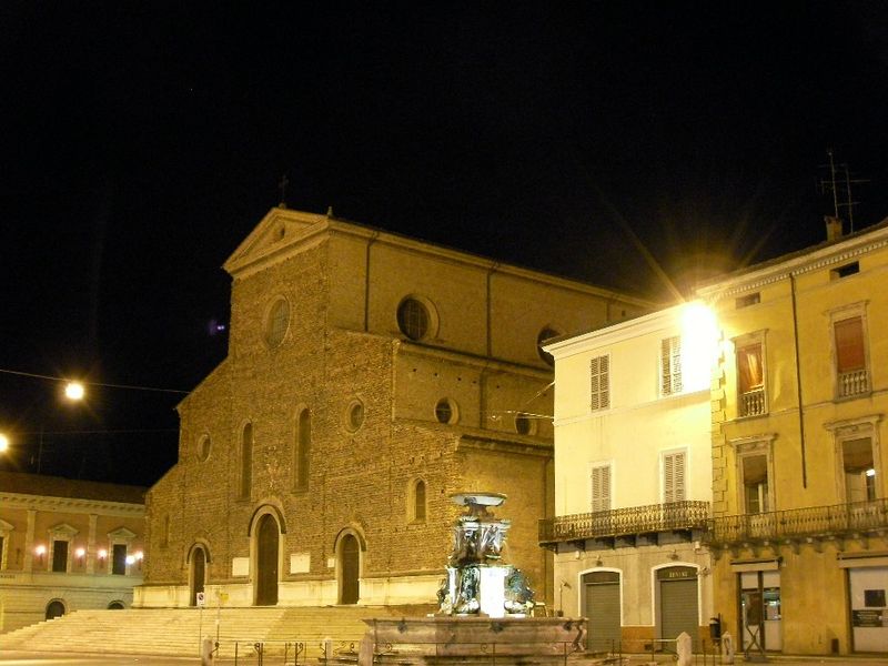 法恩扎 |大教堂 - Faenza | Secret World Trip Planner