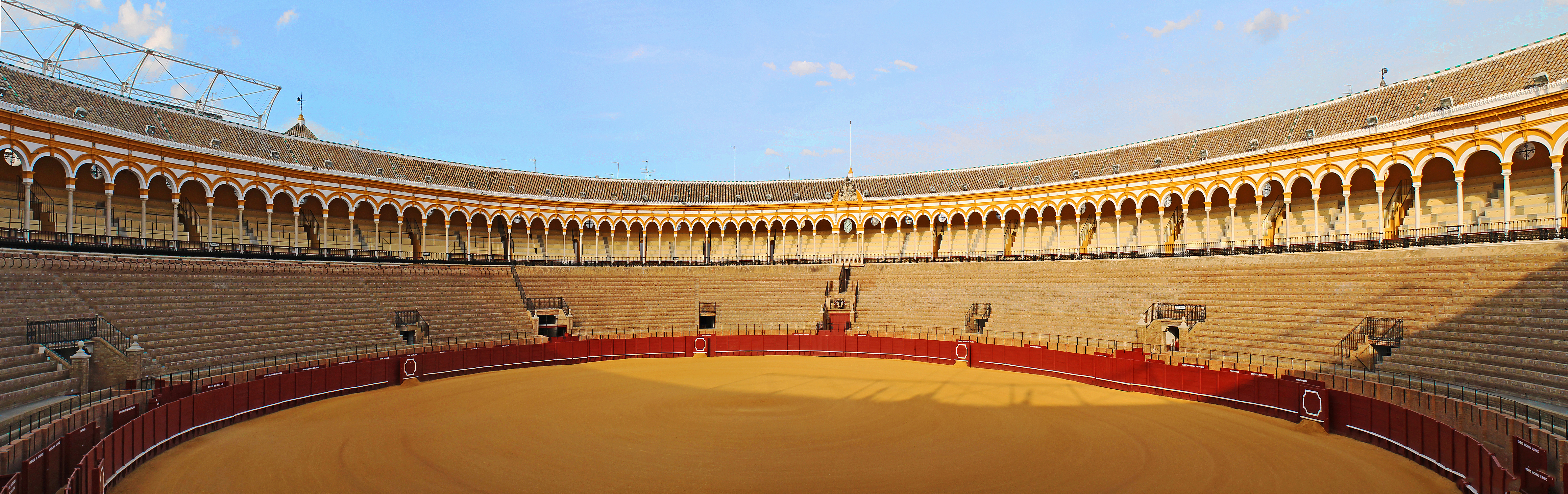 Пласа-де-Торос-де-ла-Маэстранса - Sevilla | Secret World Trip Planner