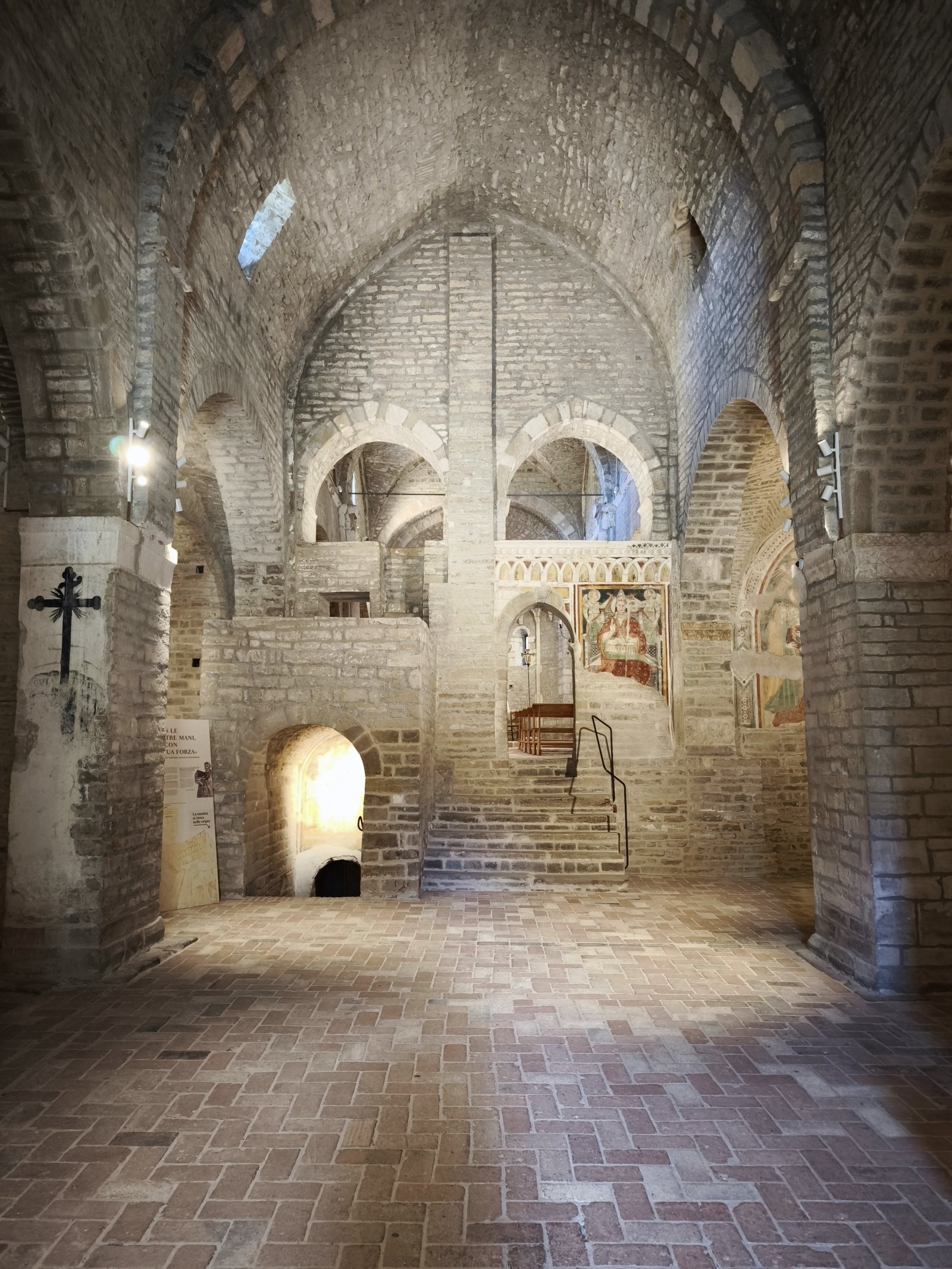 Abtei von Sant'Urbano - Apiro | Secret World Trip Planner