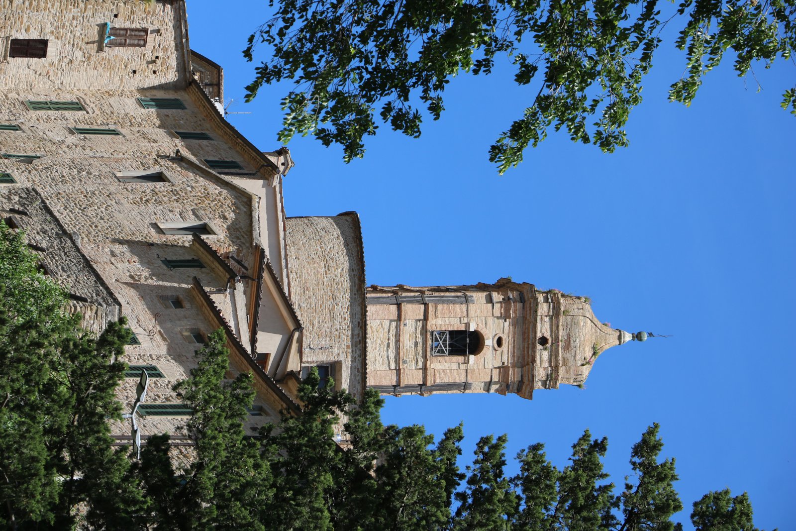 Kirche von Santa Lucia - Serra San Quirico | Secret World Trip Planner