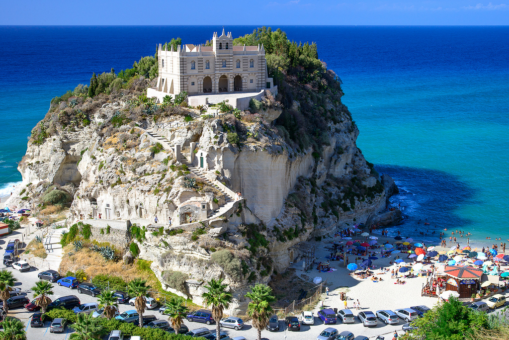 S. Maria van het eiland - Tropea | Secret World Trip Planner