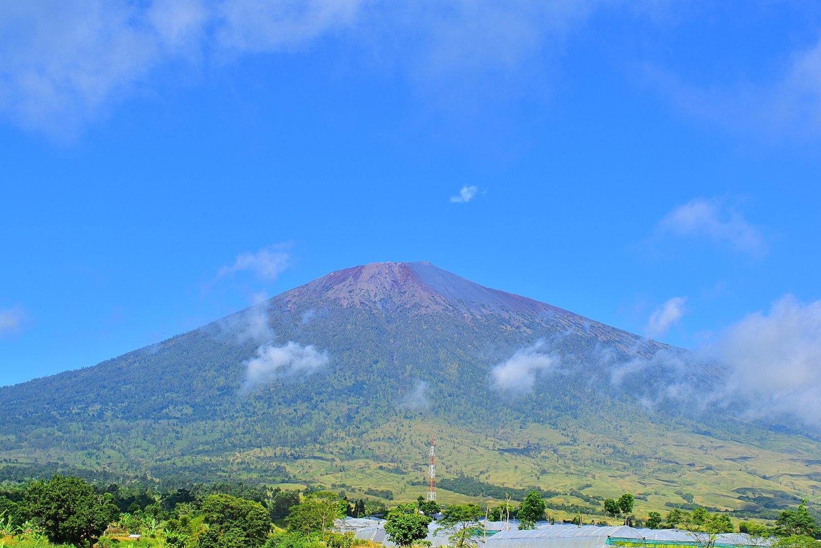 リンジャニ山トレッキング - East Lombok Regency | Secret World Trip Planner