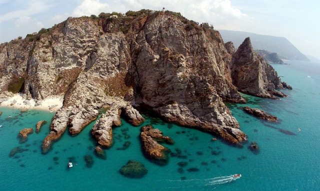 The Capo Vaticano Lighthouse - San Nicolò | Secret World Trip Planner