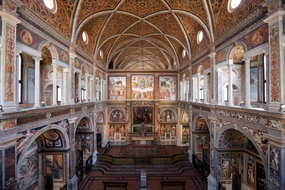 圣毛里齐奥阿尔莫纳斯特罗马焦雷教堂 - Milano | Secret World Trip Planner