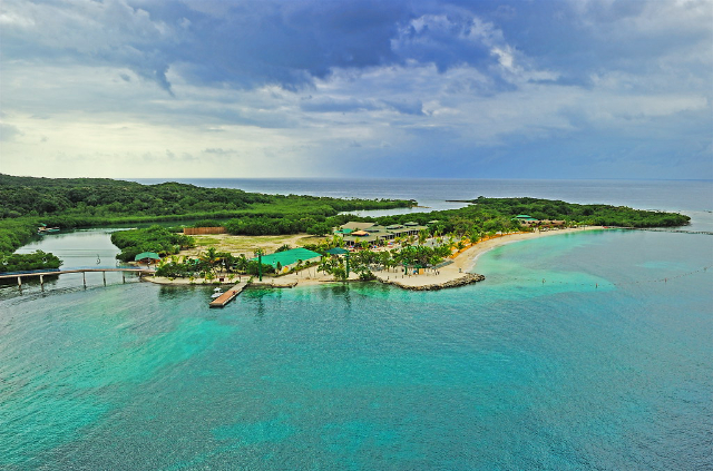 Baie de l'Acajou - Mahogany Bay | Secret World Trip Planner