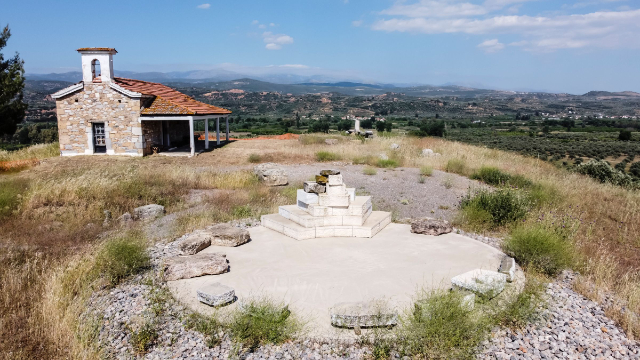 Le sanctuaire d'Amyklaios Apollo - Amikles | Secret World Trip Planner