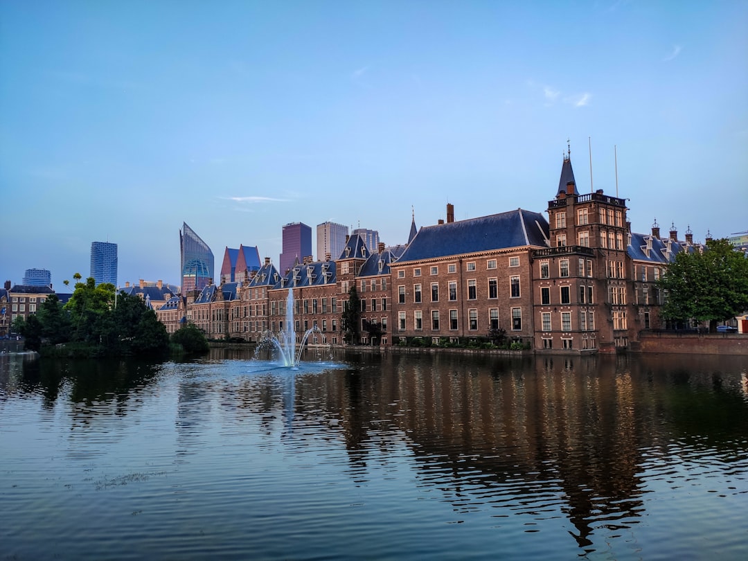 Haga / The Binnenhof (Angielski: Inner Court) - L'Aia | Secret World Trip Planner