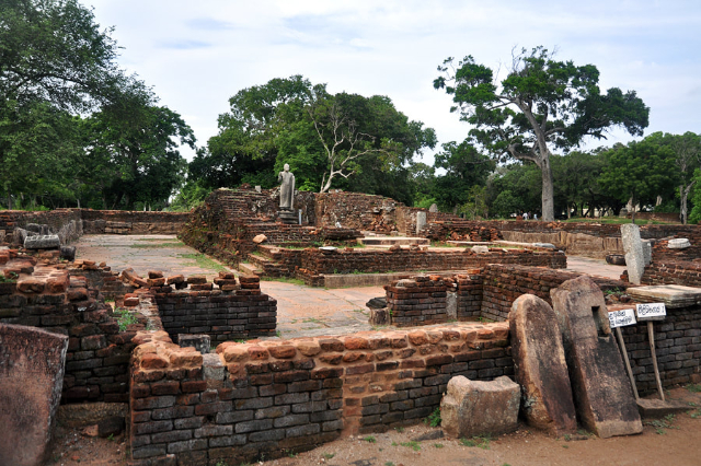 Templo budista de Velgam Vehera - velgamwehera | Secret World Trip Planner