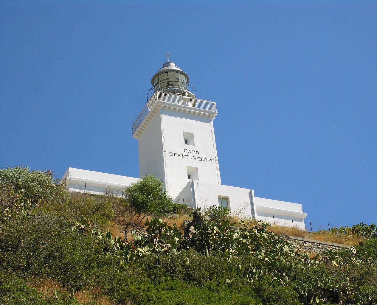 Calabrië: Vuurtoren van Capo Spartivento - Via Faro Capo Spartivento | Secret World Trip Planner