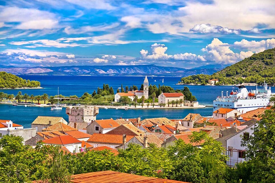 Die Insel Vis mit ihren Stränden ist ein Paradies für Sonnenhungrige — Vis
